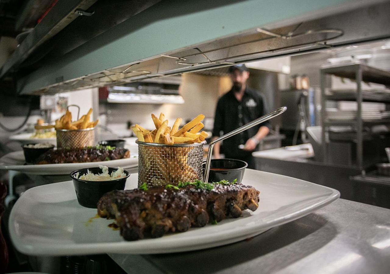 Le Littoral Bistro Gourmand Et Auberge Hotel Sainte Anne-des-Chênes Buitenkant foto